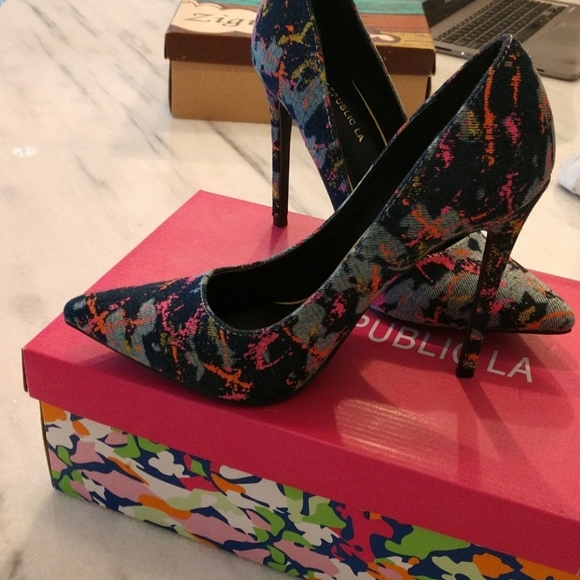 Denim paint speckled stiletto must have - Picture 3 of 3